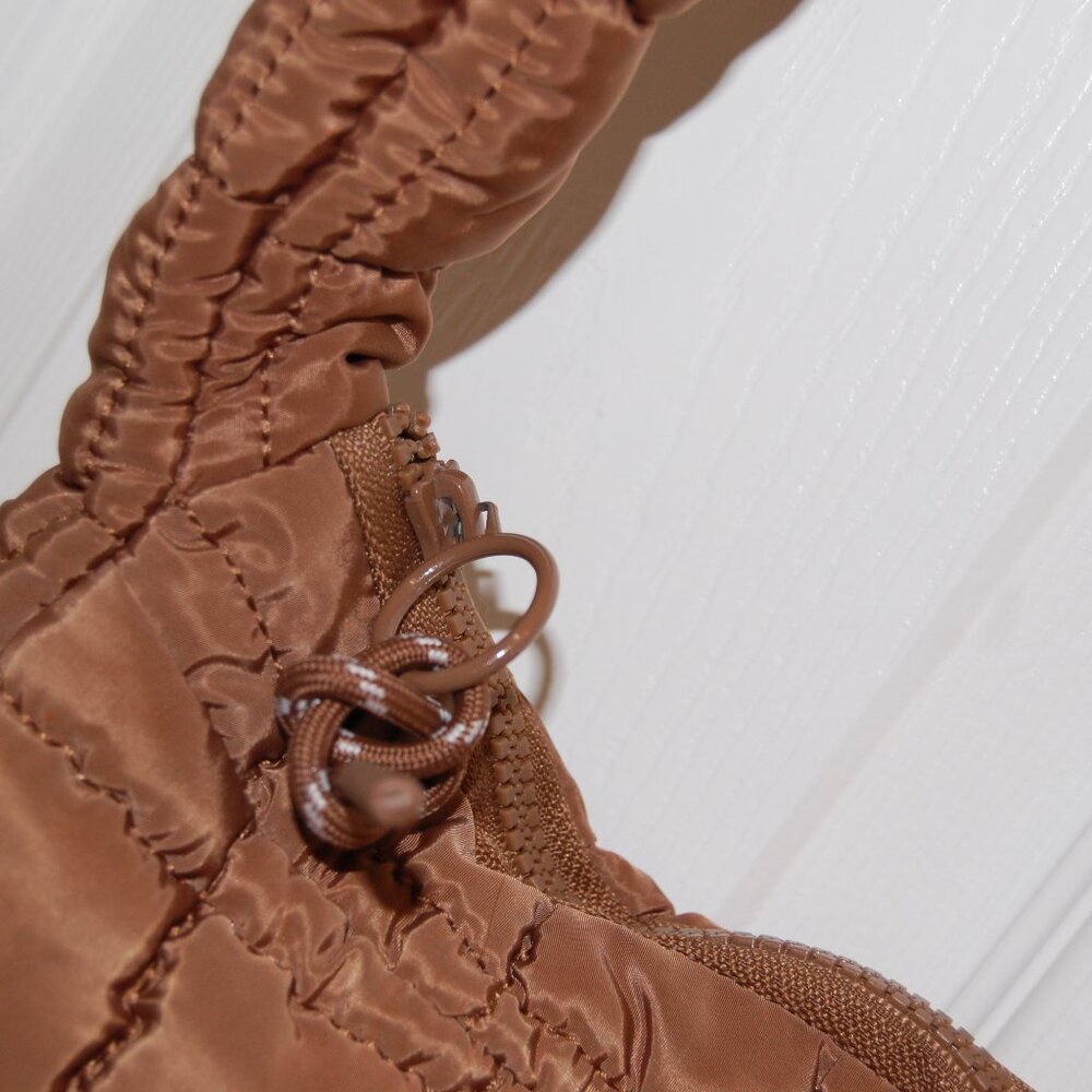 IRIS and Rainbow Brown Puffy Quilted Shoulder Bag NWT - Picture 8 of 11